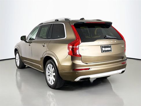 Used 2016 Volvo XC90 T6 Momentum w/ Vision Package image 5