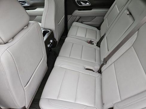 Certified 2021 GMC Yukon SLT w/ SLT Luxury Package image 32