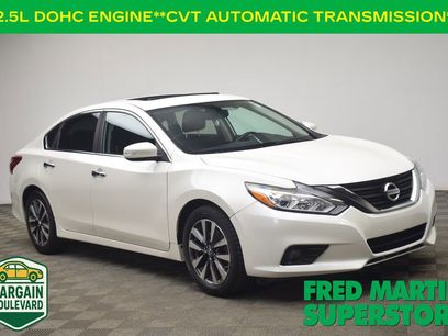 Used 2017 Nissan Altima 2.5 SV w/ Convenience Package