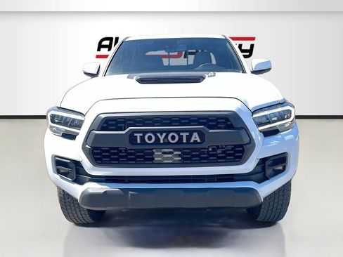 Used 2023 Toyota Tacoma TRD Pro AWD/4WD image 2
