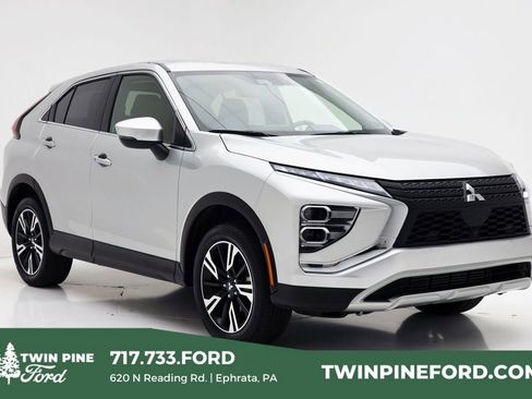 Used 2024 Mitsubishi Eclipse Cross SE image 1