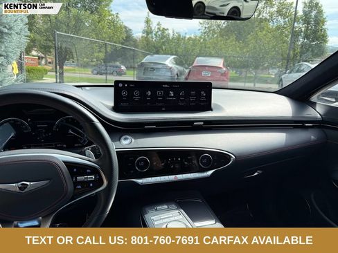Used 2022 Genesis GV70 3.5T Sport w/ Sport Prestige Package AWD/4WD image 20