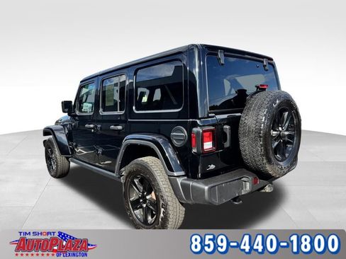 Used 2023 Jeep Wrangler Unlimited Sahara AWD/4WD image 2