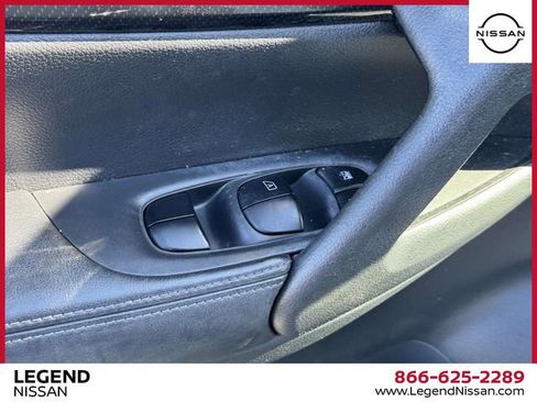 Used 2020 Nissan Rogue SL w/ Premium Package image 15