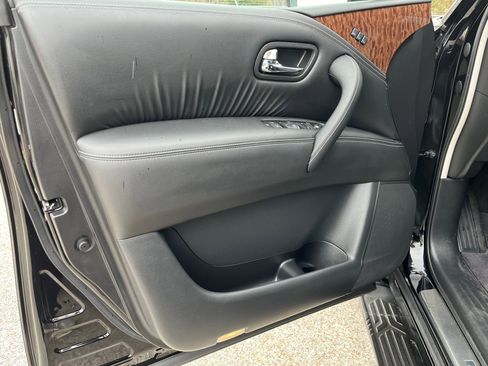 Used 2020 Nissan Armada Platinum w/ Captain's Chairs Package image 31