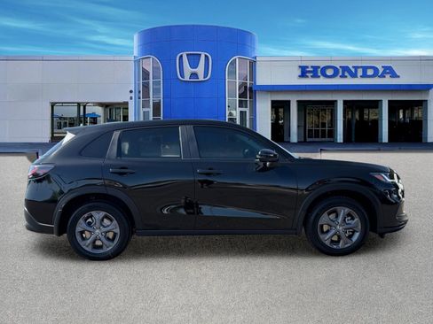New 2026 Honda HR-V LX image 9