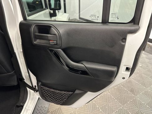 Used 2014 Jeep Wrangler Unlimited Sahara AWD/4WD image 13