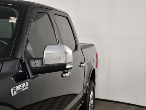 Used 2019 Ford F150 Lariat w/ Equipment Group 502A Luxury AWD/4WD image 13