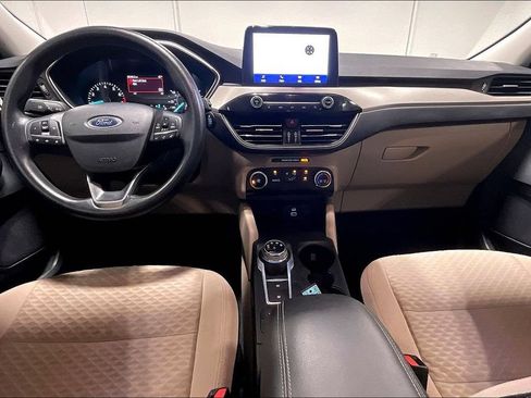 Used 2022 Ford Escape SE FWD image 18