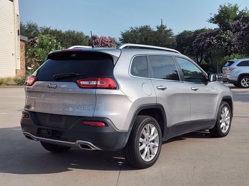 Used 2016 Jeep Cherokee Limited w/ Luxury Group FWD image 3