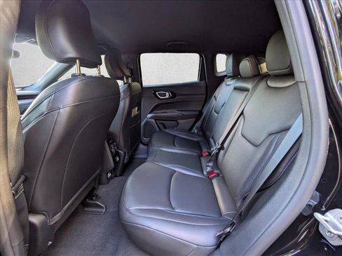 New 2026 Jeep Compass Limited image 17