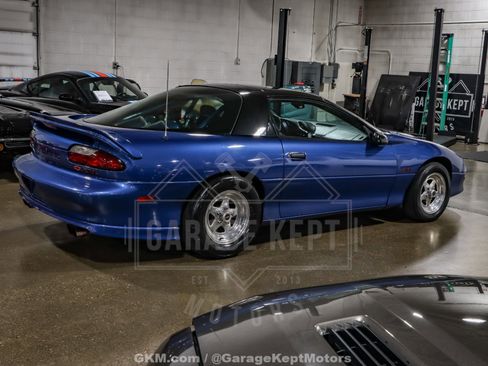 Used 1994 Chevrolet Camaro Z28 image 9