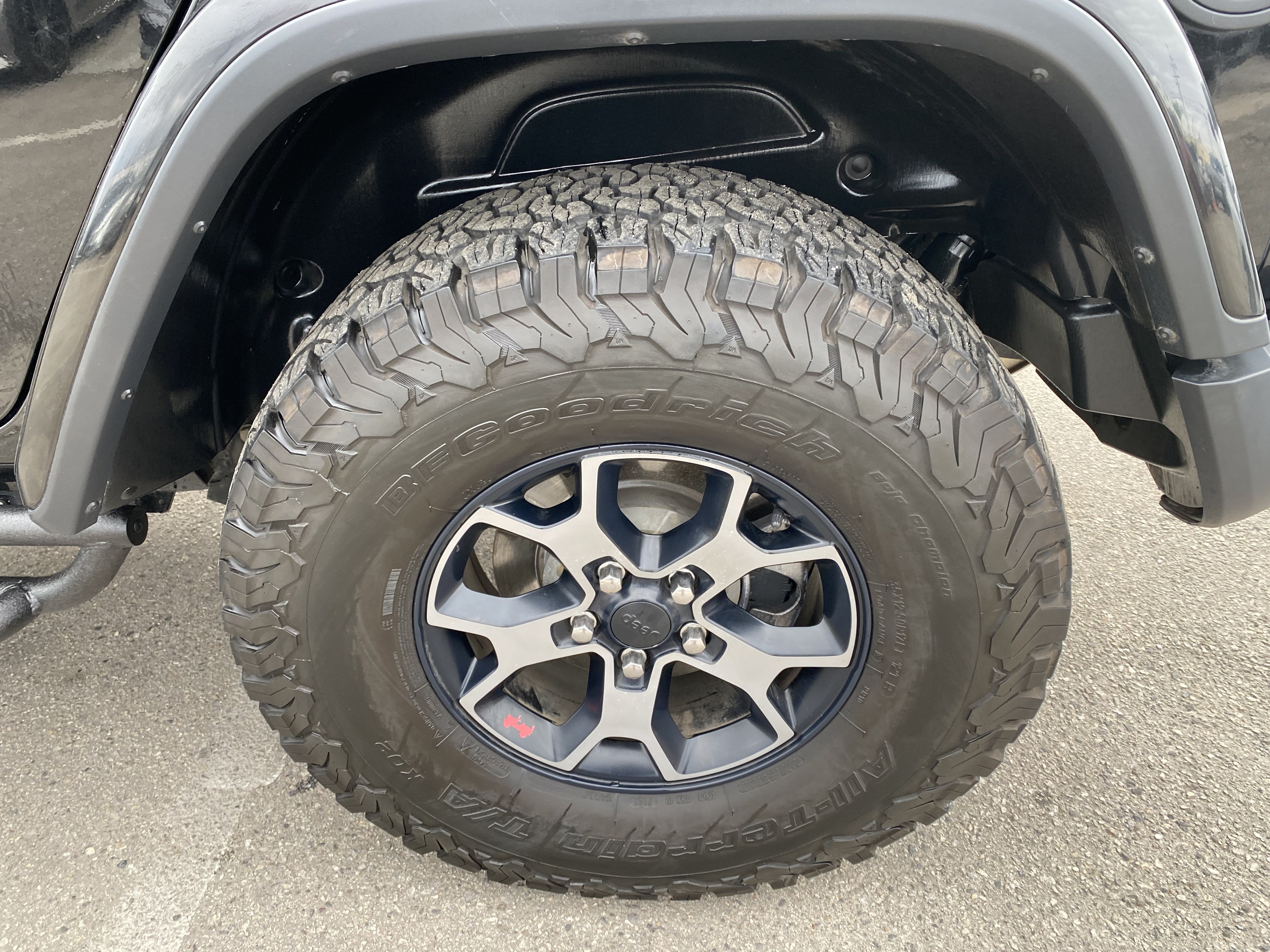 Used 2018 Jeep Wrangler Unlimited Rubicon AWD/4WD image 11