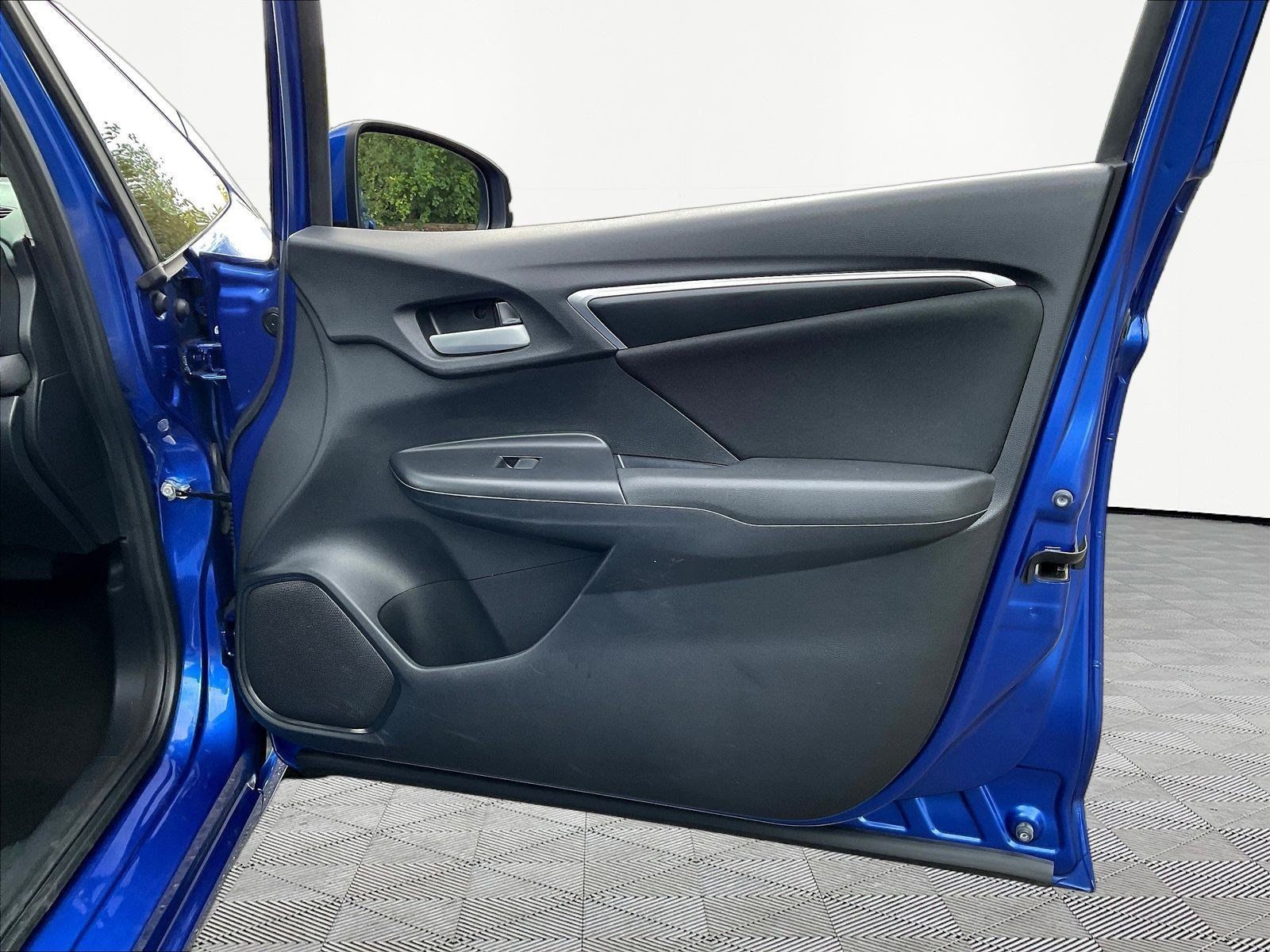 Used 2019 Honda Fit LX image 26