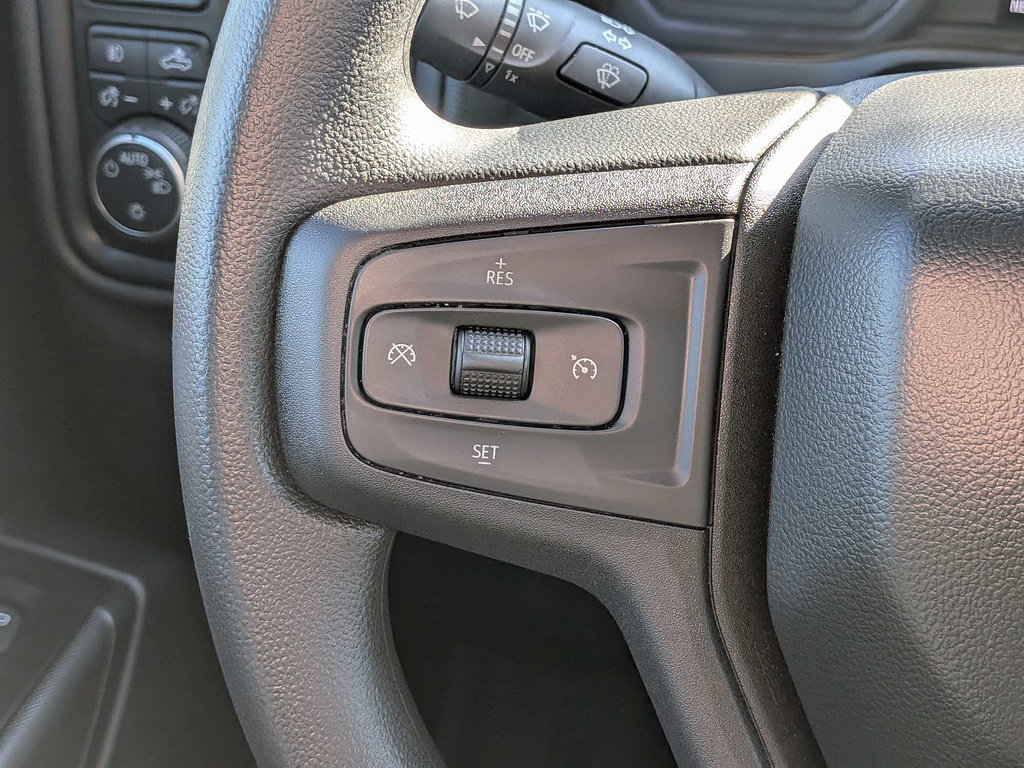 Used 2019 Chevrolet Silverado 1500 Custom w/ Custom Value Package AWD/4WD image 25