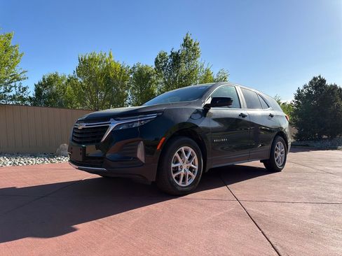 Used 2024 Chevrolet Equinox LT AWD/4WD image 3