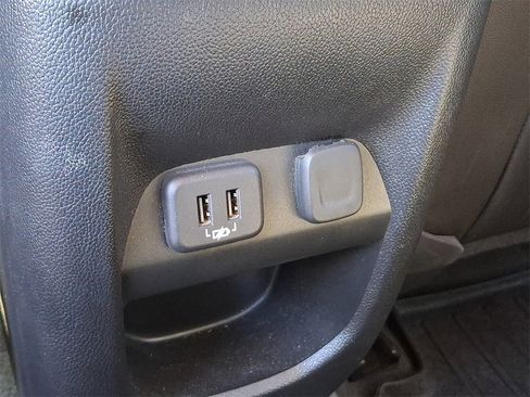 Used 2021 GMC Canyon AT4 image 11