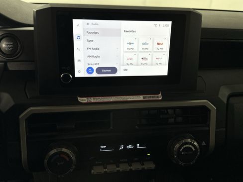 Used 2025 Toyota Tacoma SR image 25