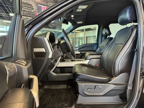 Used 2017 Ford F150 Lariat w/ Equipment Group 502A Luxury AWD/4WD image 13