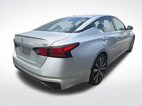 Used 2020 Nissan Altima 2.5 SR FWD image 4