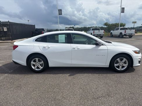 Used 2023 Chevrolet Malibu LS FWD image 6