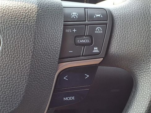 Used 2025 Toyota Camry LE FWD image 20
