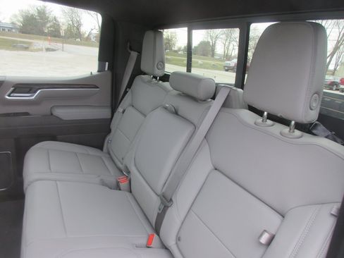 New 2026 GMC Sierra 1500 SLT w/ SLT Premium Plus Package image 15