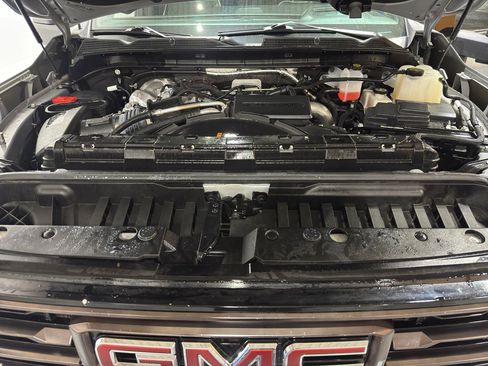 Used 2024 GMC Sierra 2500 AT4X image 48
