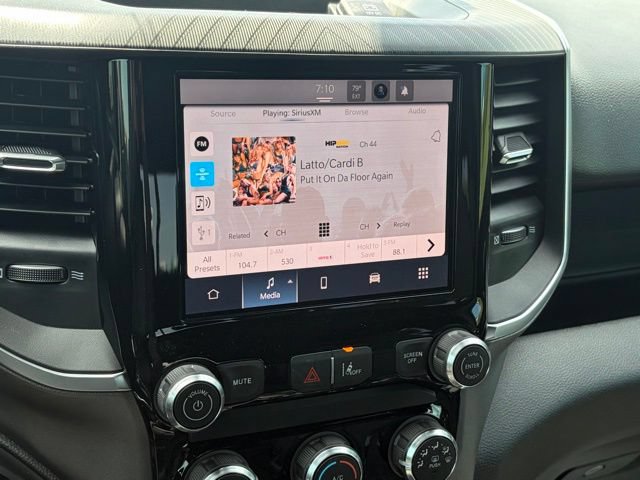 New 2026 RAM 1500 Express AWD/4WD image 19