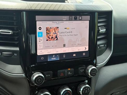 New 2026 RAM 1500 Express AWD/4WD image 19