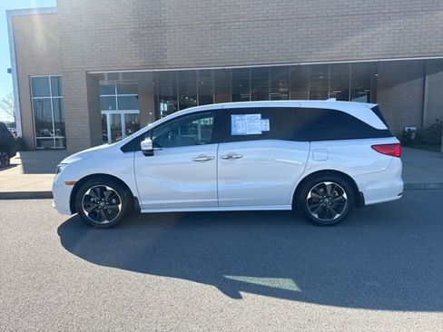 Certified 2024 Honda Odyssey Elite image 1