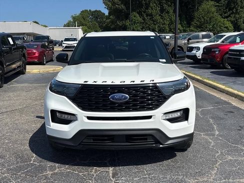 Used 2022 Ford Explorer ST-Line w/ Class IV Trailer Tow Package AWD/4WD image 2