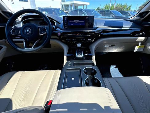 Used 2025 Acura MDX SH-AWD w/ Technology Package image 10