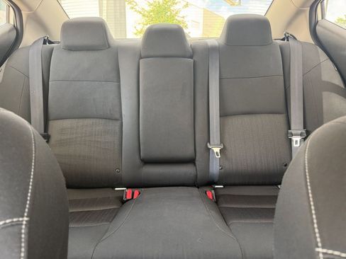 Used 2025 Nissan Altima 2.5 SV FWD image 38