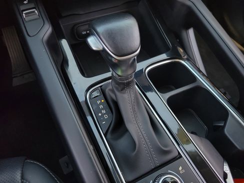 Used 2025 Kia Telluride S AWD/4WD image 27