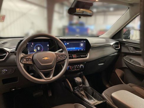 Used 2025 Chevrolet TrailBlazer LT image 18