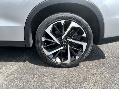 Used 2022 Mitsubishi Outlander SE AWD/4WD image 25