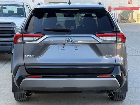 Used 2020 Toyota RAV4 XSE image 5