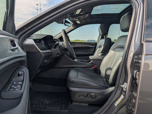 New 2026 Jeep Grand Cherokee L Limited AWD/4WD image 5