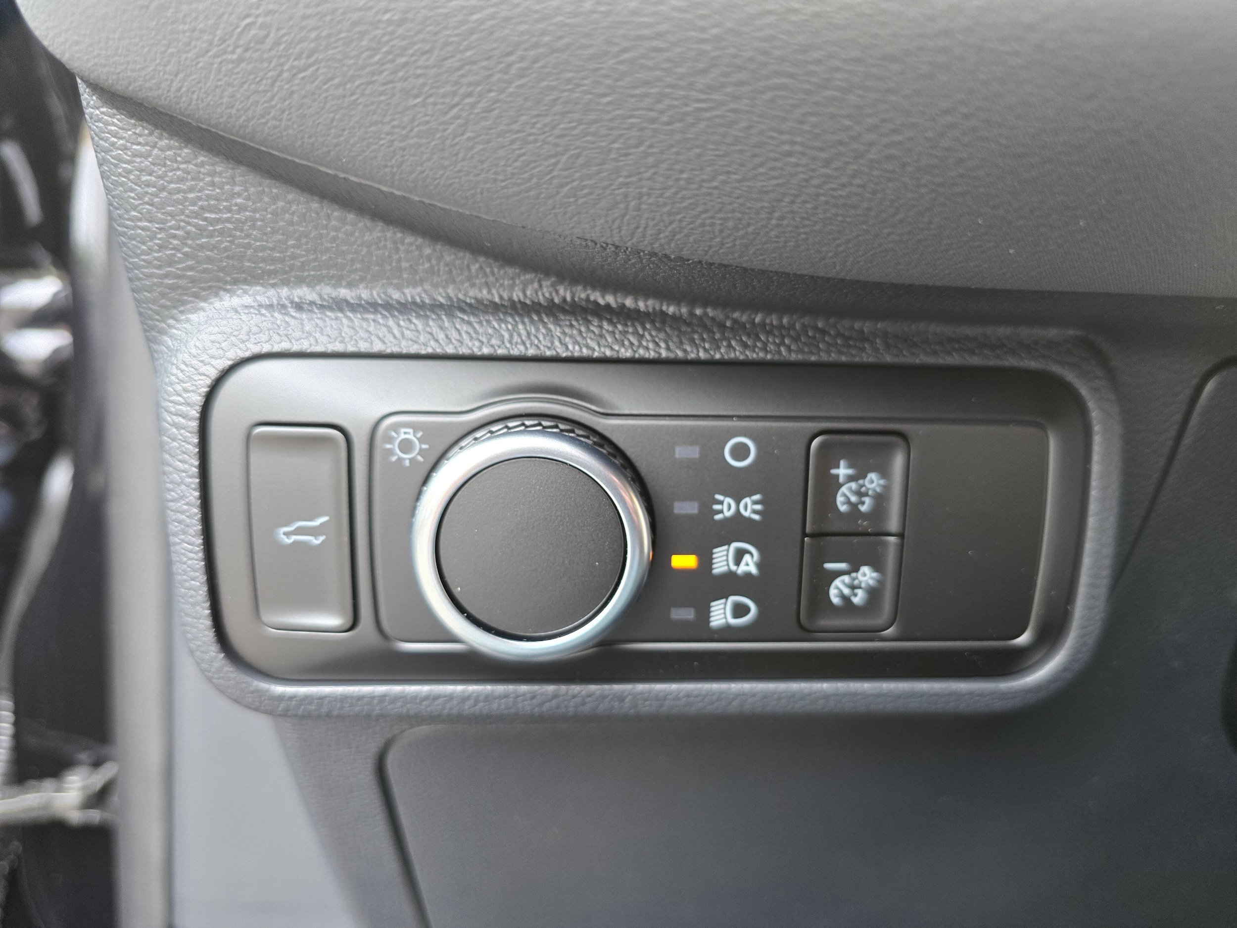 New 2026 Ford Explorer Active AWD/4WD image 18