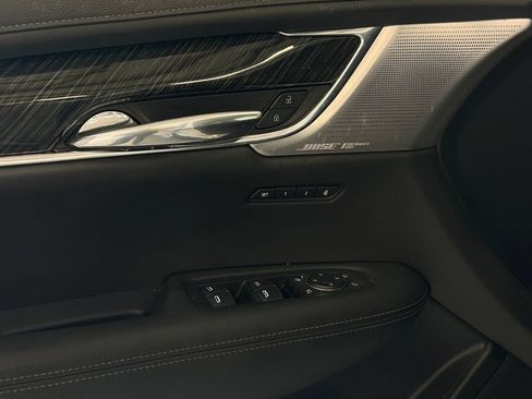 Used 2021 Cadillac XT6 Premium Luxury FWD image 13
