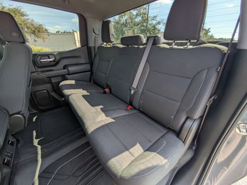 Used 2025 Chevrolet Silverado 1500 Custom image 7