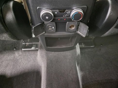 Used 2020 Ford Explorer XLT w/ Equipment Group 202A image 23