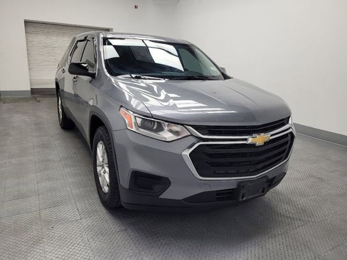 Used 2018 Chevrolet Traverse LS FWD image 14