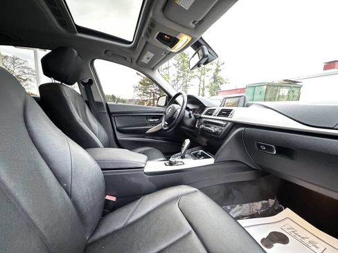 Used 2014 BMW 320i xDrive 320i xDrive AWD 4dr Sedan image 16