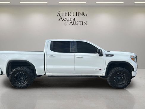 Used 2020 GMC Sierra 1500 AT4 w/ AT4 Premium Package AWD/4WD image 4