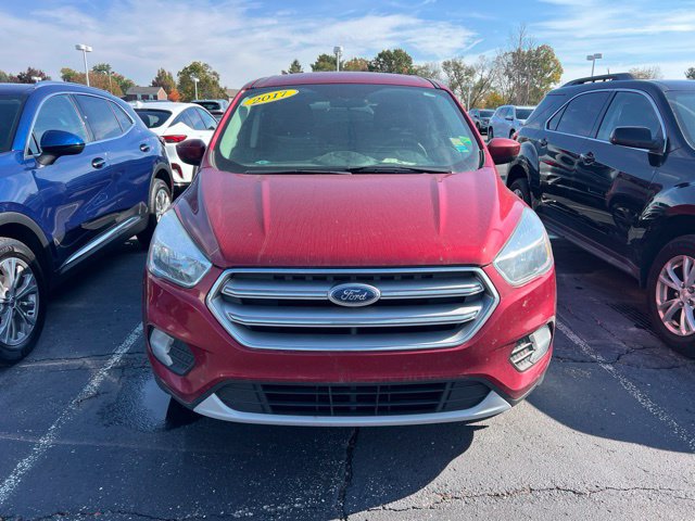 Used 2017 Ford Escape SE FWD image 2