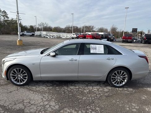 Used 2018 Cadillac CT6 Luxury image 2