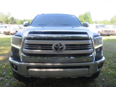 Used 2014 Toyota Tundra Platinum image 2
