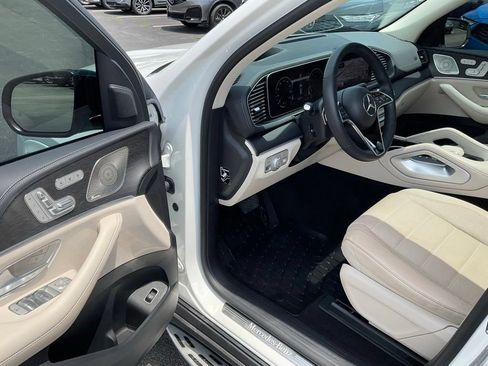 Used 2024 Mercedes-Benz GLE 350 4MATIC image 9